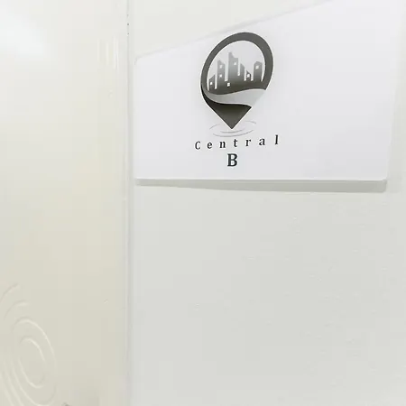 شقة Boutique In The Heart Of فولوس