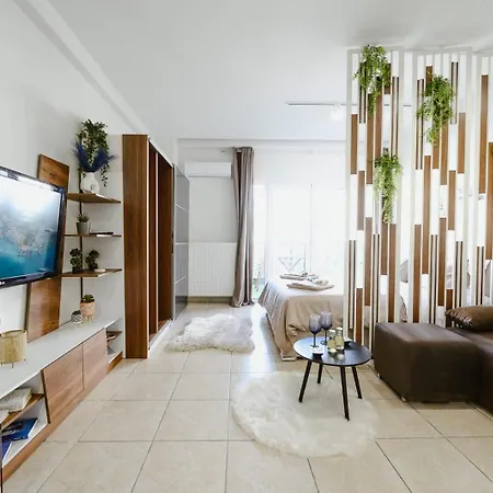 Central Apartments * Volos