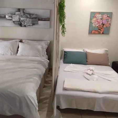 Central Apartments * Volos